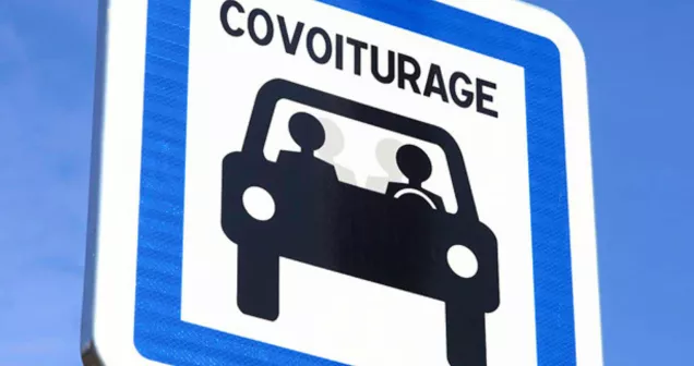 Panneau de parking de covoiturage à Clermont-Ferrand