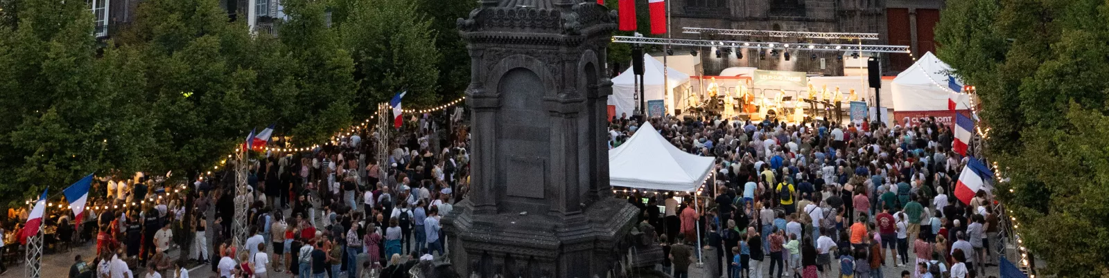 bal place de la victoire