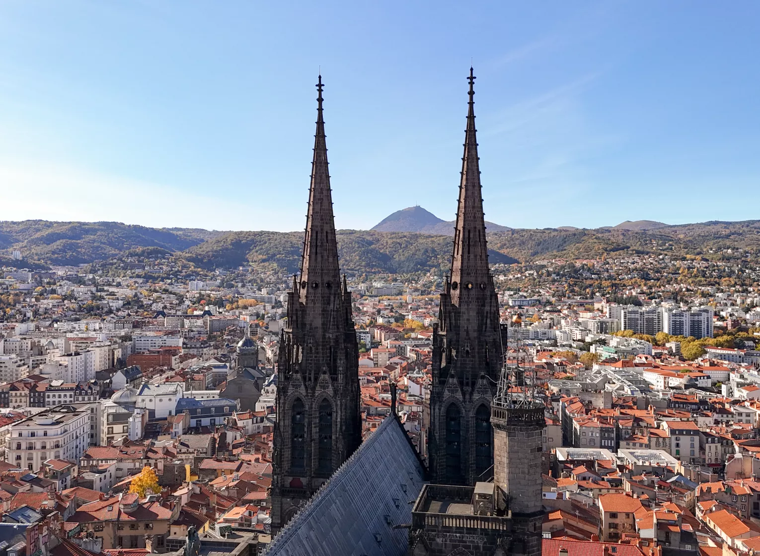 Vue Drone Clermont-Fd (c)Ville de Clermont-Ferrand - Romain Harel